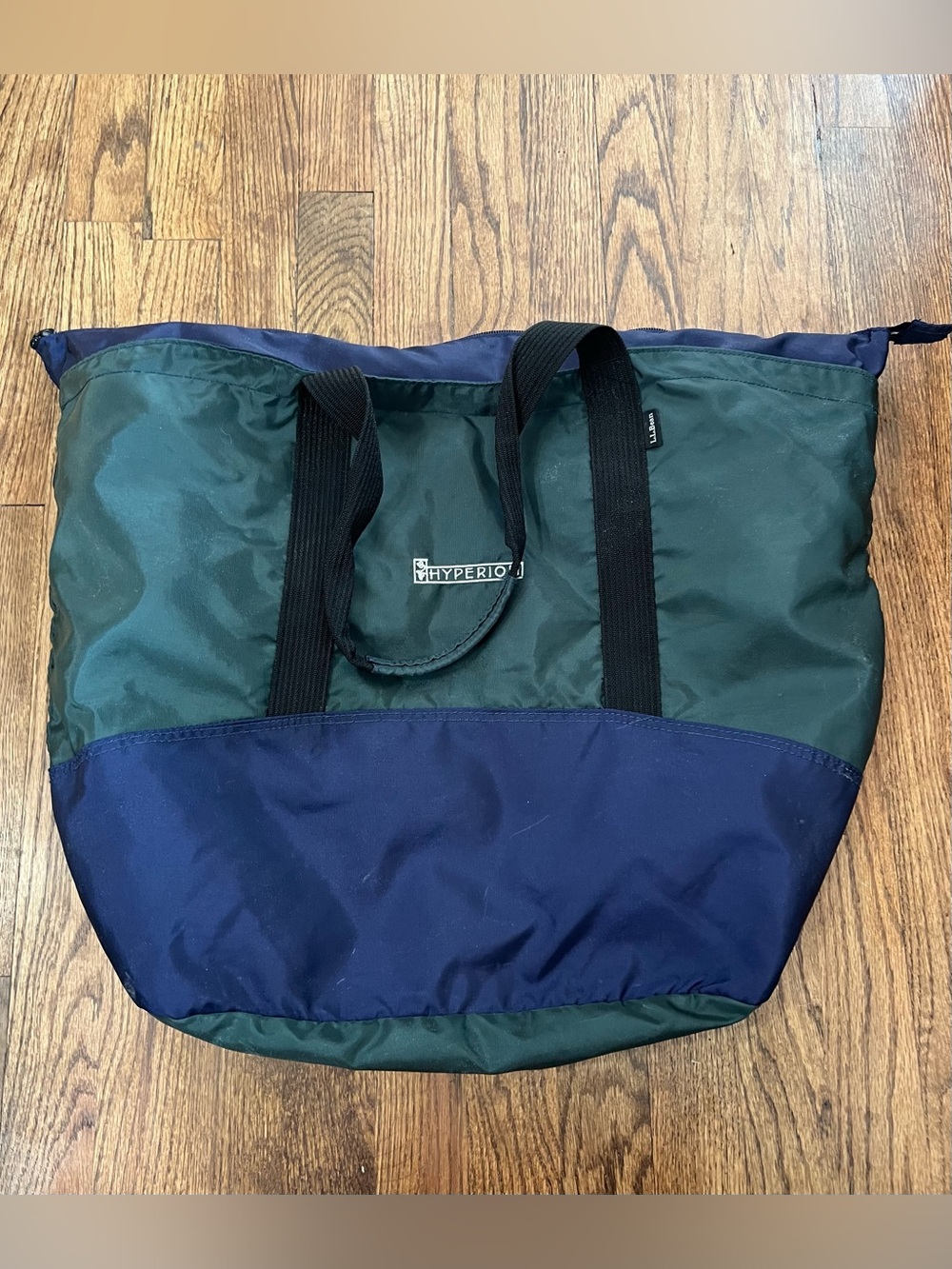 L.L. Bean Vintage Nylon Travel Boat And Tote Bag - Picture 2 of 11